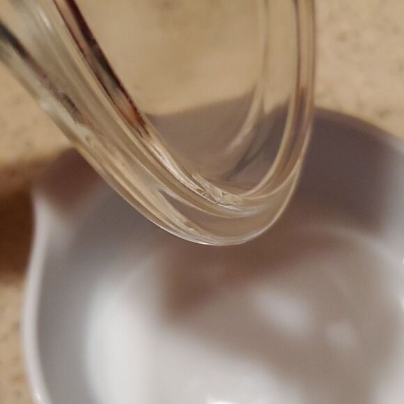 Vtg Pyrex dish with lid 8" 500ml - Picture 8 of 8